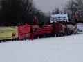 Die alljährliche Fackelmahnwache der faschistischen Gruppierung „Freundeskreis ein Herz für Deutschland“ fiel 2013 auf einen Samstag und entsprechend war eine größere Teilnehmerzahl der Nazis zu erwarten, der sich allerdings auch eine landesweite antifaschistische Mobilisierung entgegen stellte. Die Polizei hatte mit einem absurden Aufgebot von ca. 1000 (Korrektur:) 1600 Beamt_innen ebenfalls stark nach Pforzheim mobilisiert.